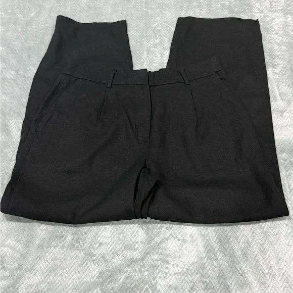 Old NavyExtra High-Waisted Taylor Wide-Leg Trouser Pants - Picture 5 of 8